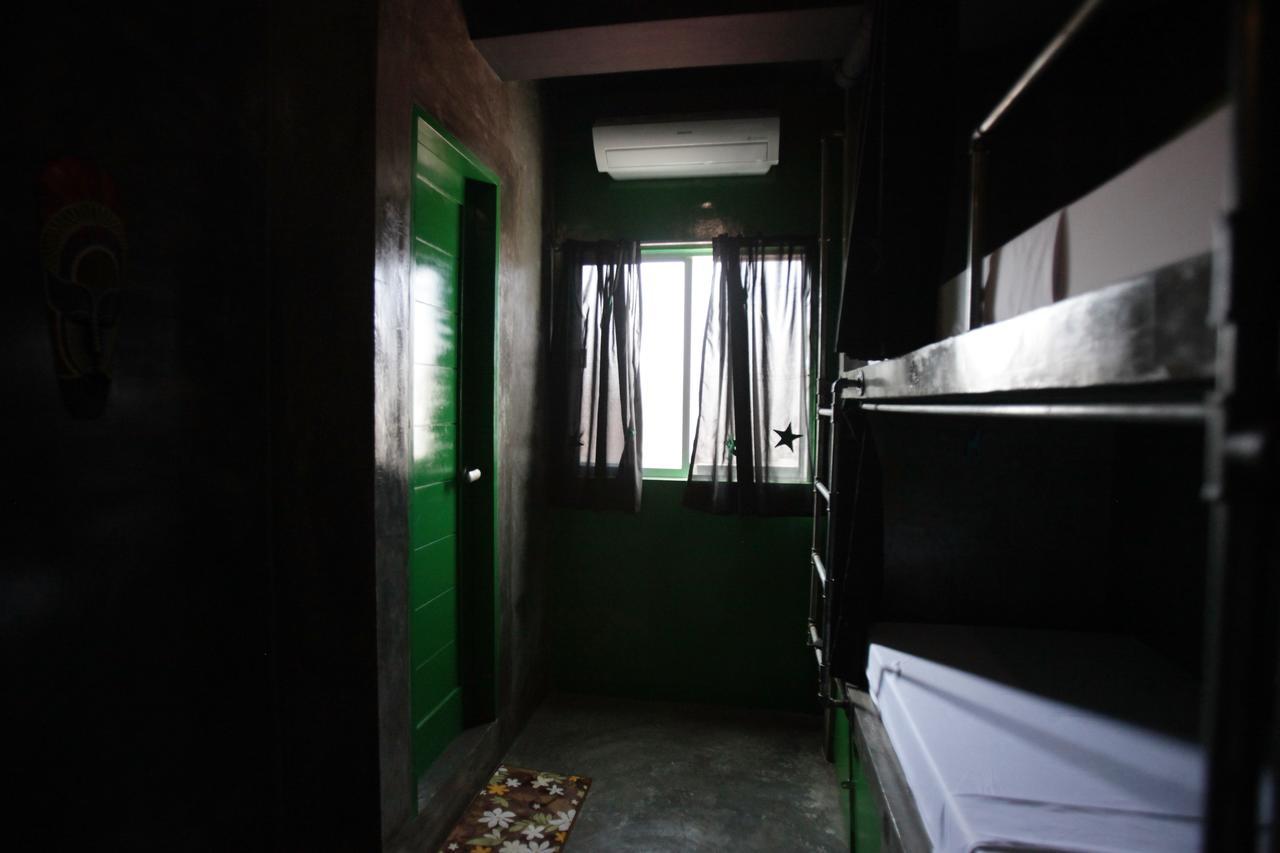 W Hostel Boracay Boracay Island Bagian luar foto