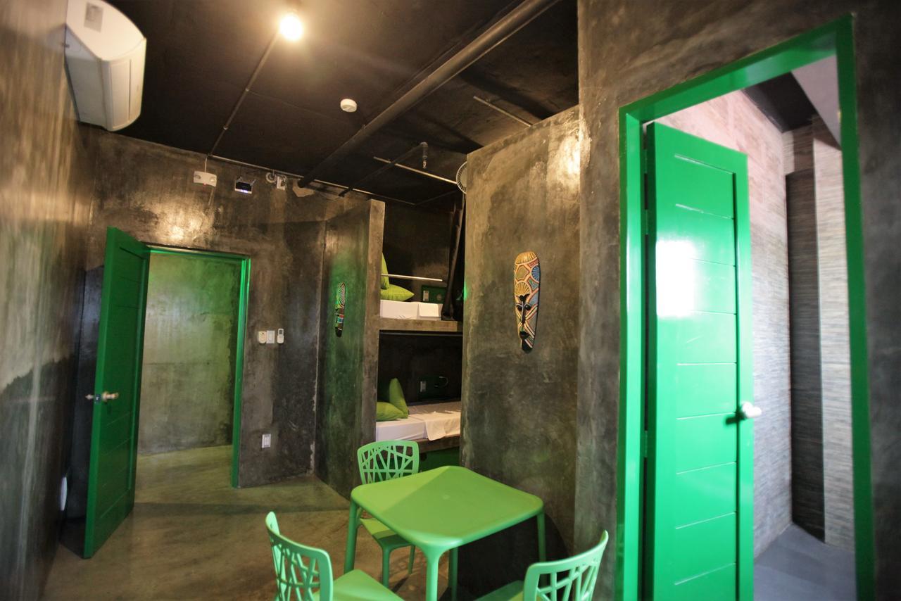 W Hostel Boracay Boracay Island Bagian luar foto